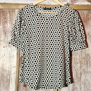 Ditzy flower prairie style puff sleeves crew neck tan black medium